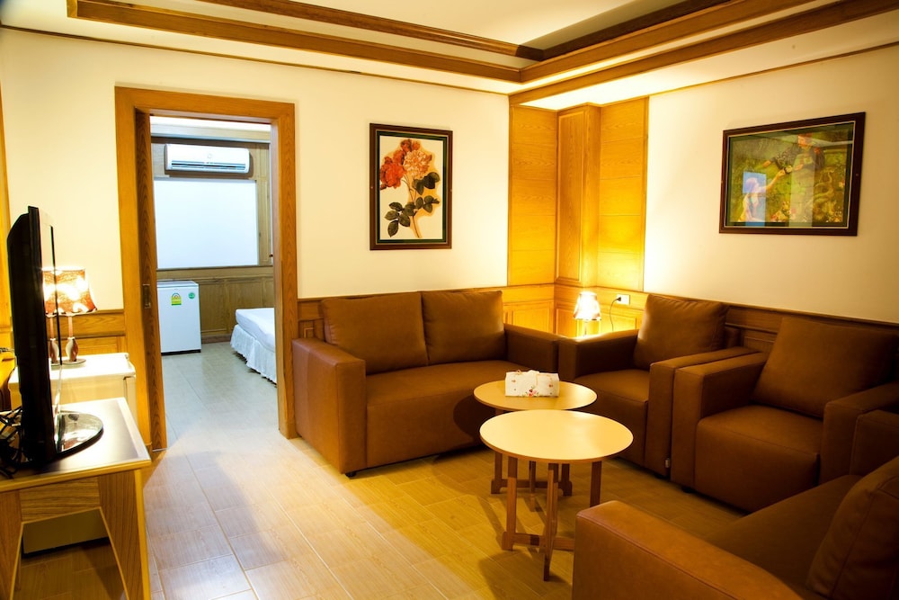 Zaza Hotel 34/49