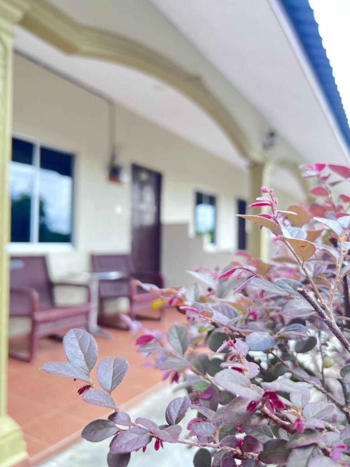 Dhania Motel 29/41