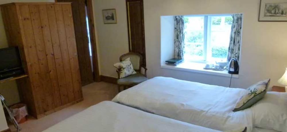 Collaven Manor Hotel 30/78