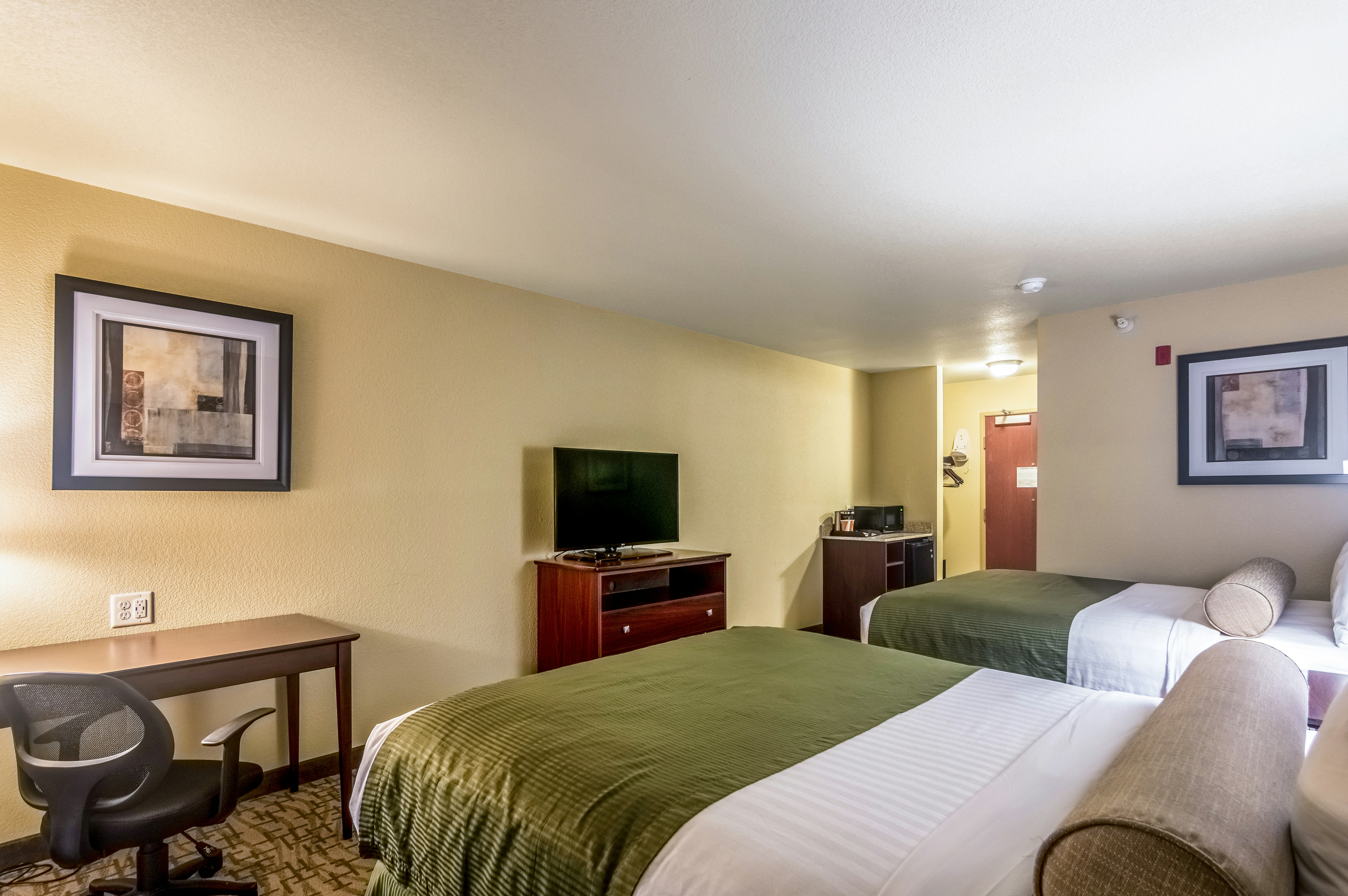 Cobblestone Inn & Suites - Lakin 11/27