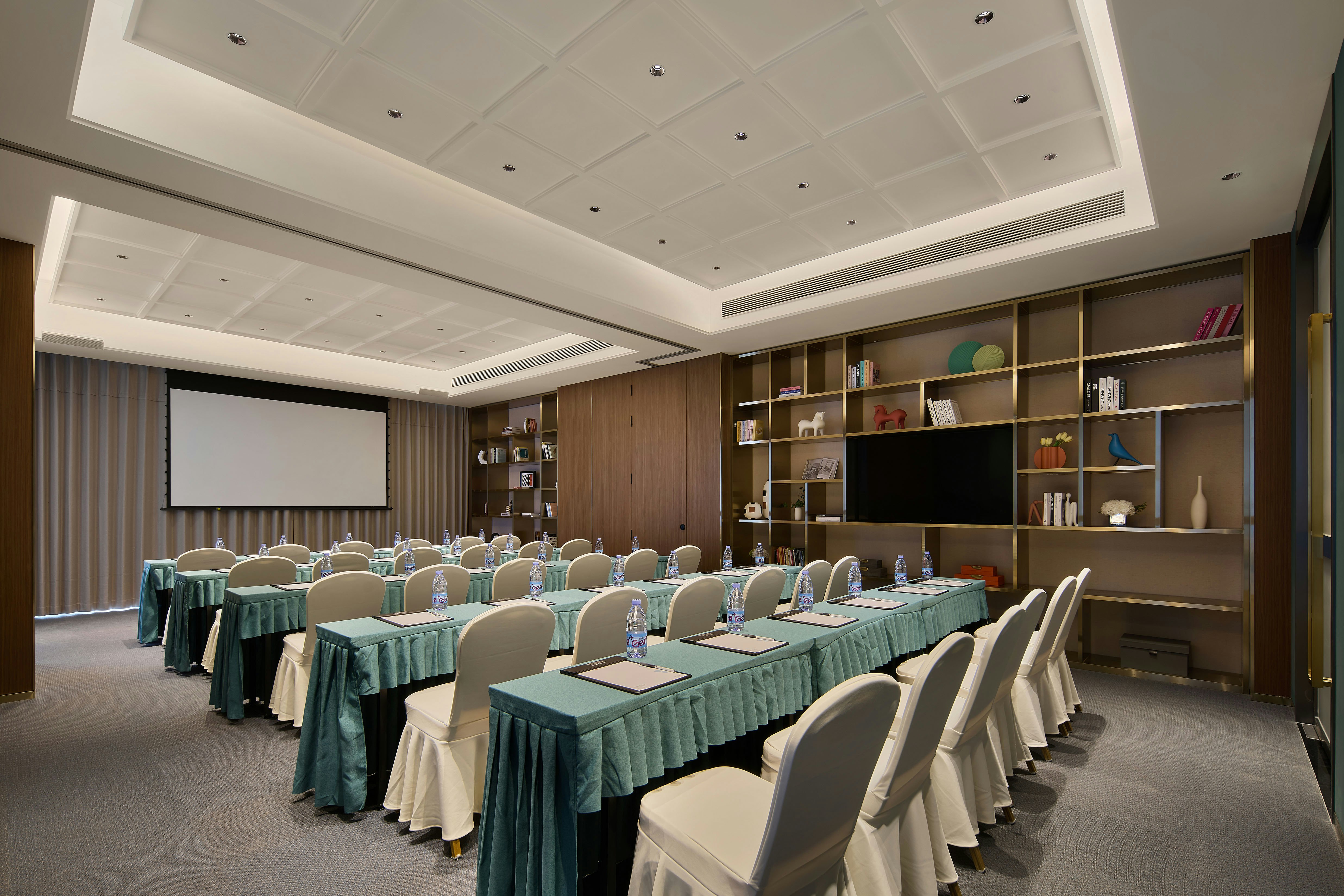 Hilton Garden Inn Tianjin Railway Station 37/40