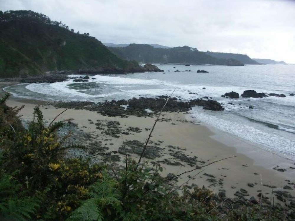 Playa de Las Llanas Hotel 45/50