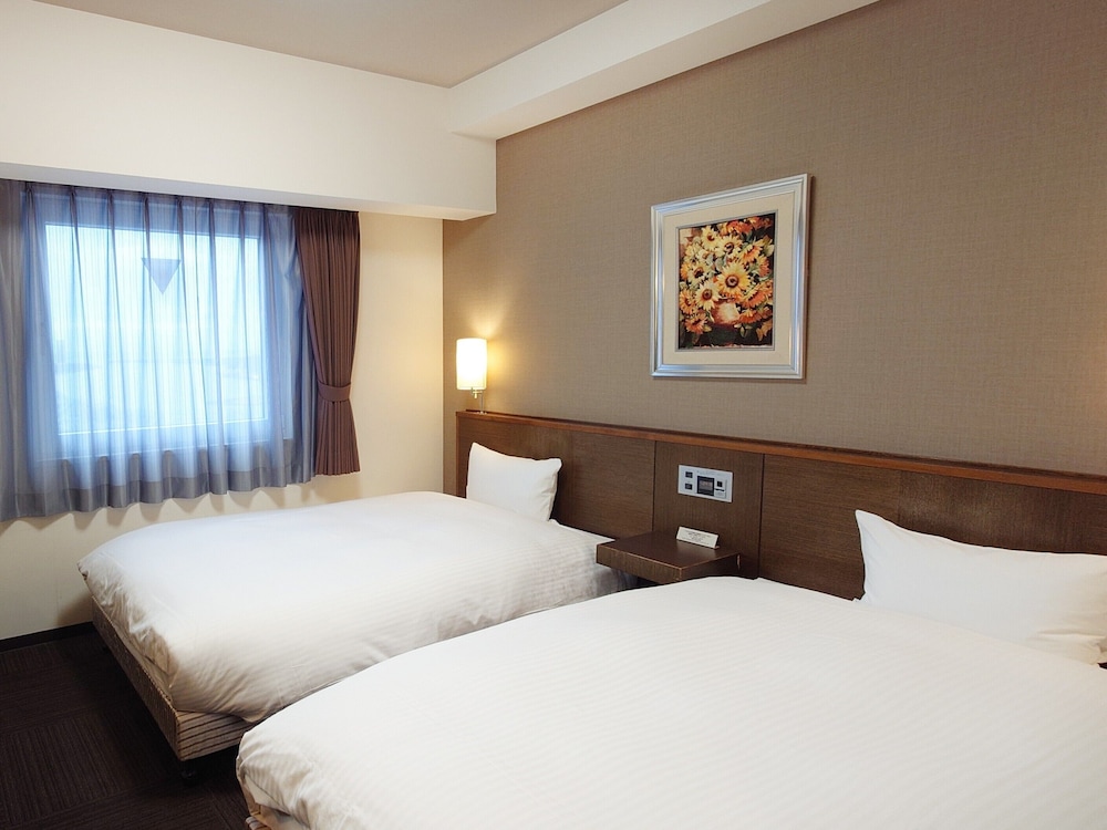 ROOM, TWIN BEDS, SMOKING