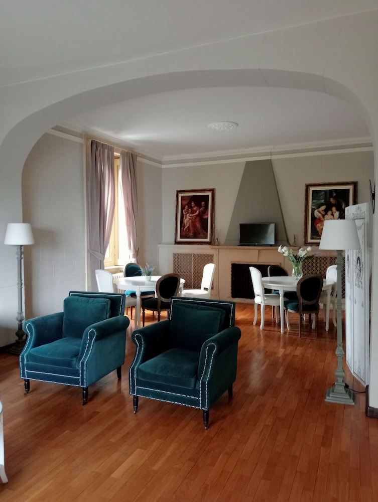 Villa Maria Au Lac 58/72