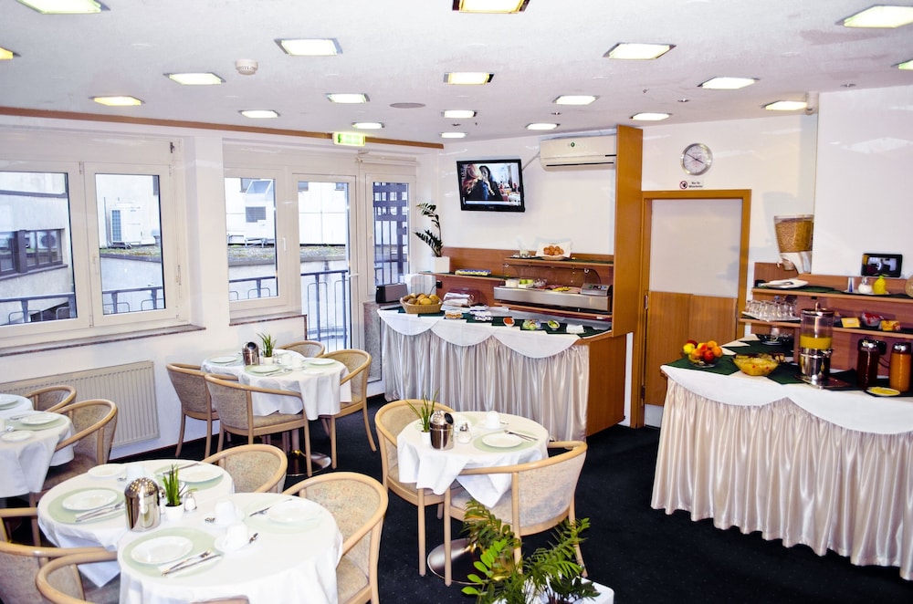 Adler Hotel Frankfurt 36/50