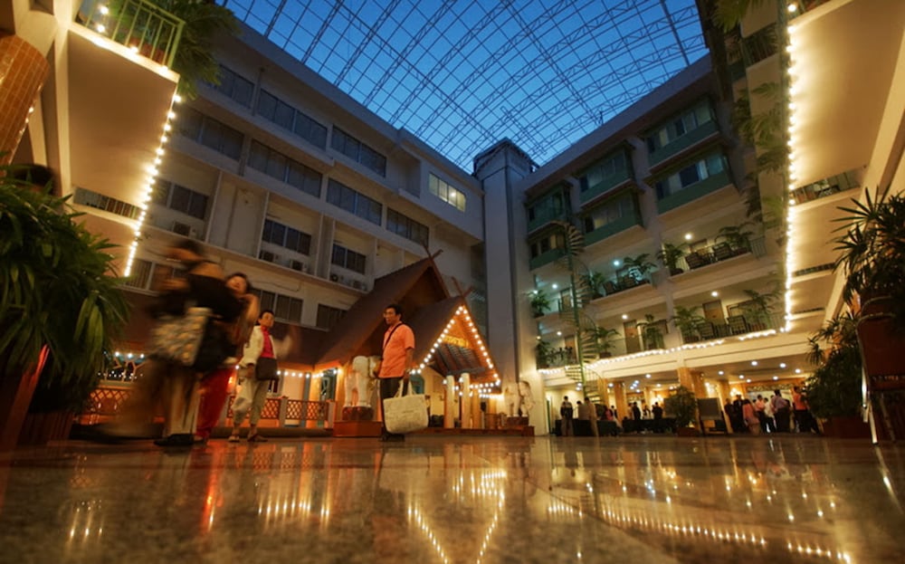 Dhevaraj Hotel 5/62