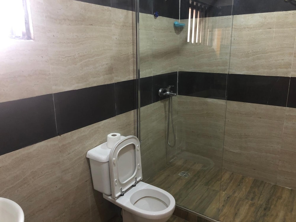 Solitude Hotel Yaba 49/50