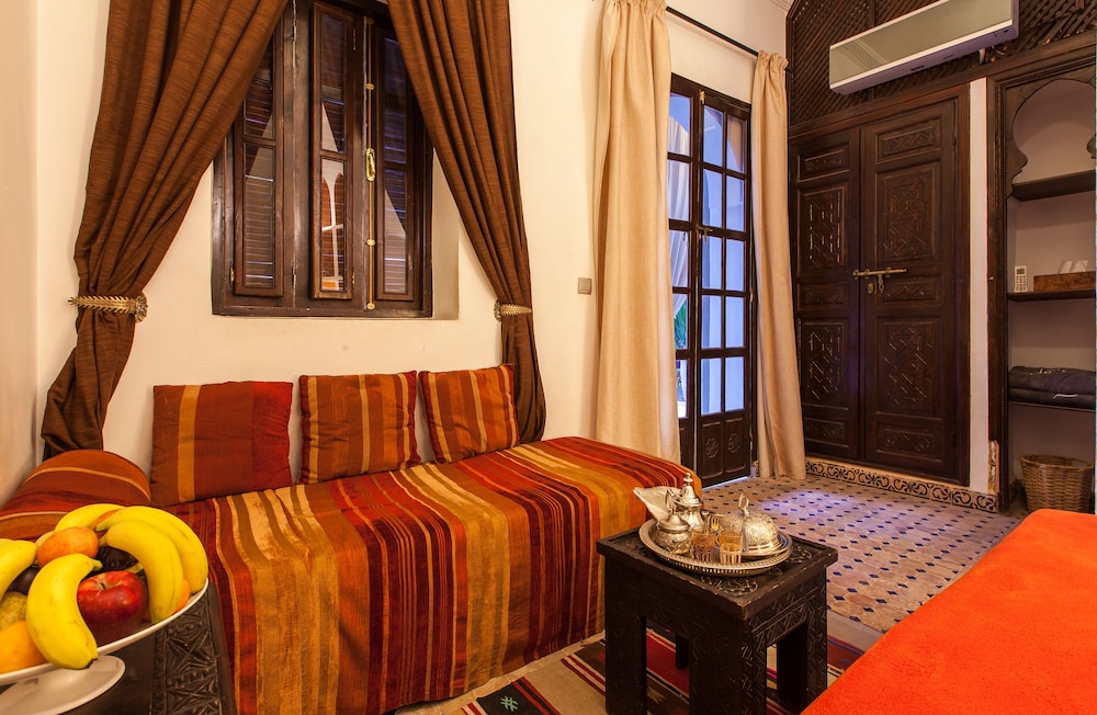 Riad Shemsi 52/68