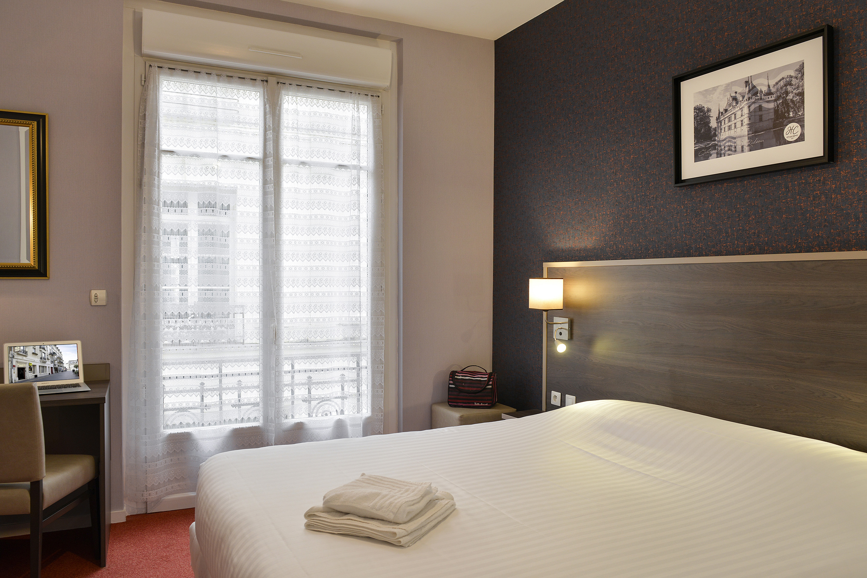 HÔTEL DES CHÂTEAUX DE LA LOIRE 24/50