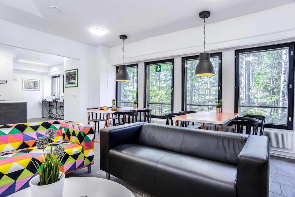 FORENOM HOSTEL VANTAA AVIAPOLIS 17/27