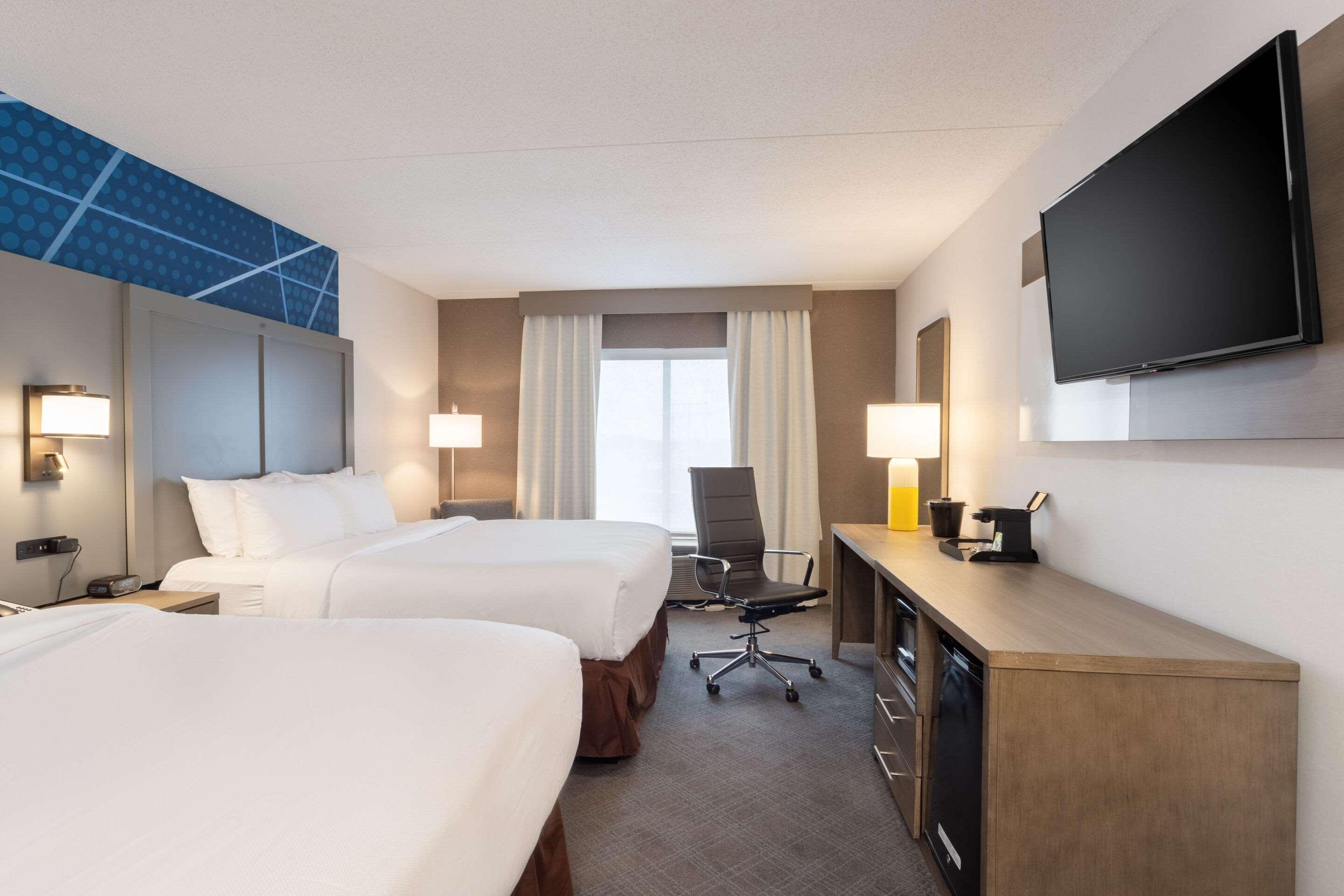 Comfort Inn & Suites Buffalo Airport 20/55