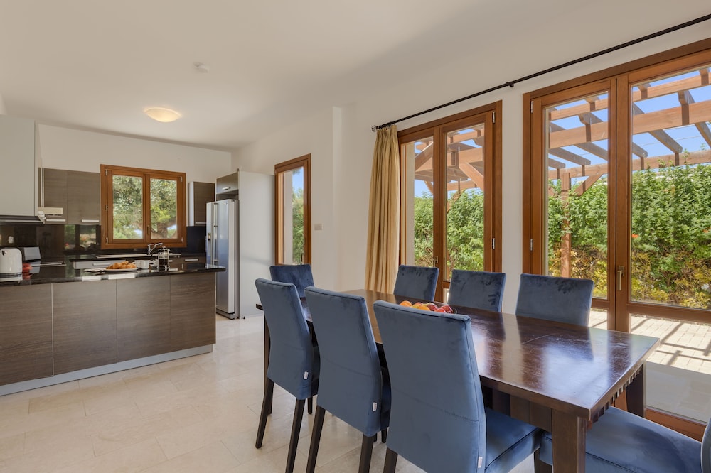 Aphrodite Hills Rentals - Superior Villas 38/50