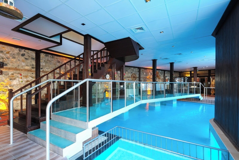 OTANTIK CLUB HOTEL 28/49