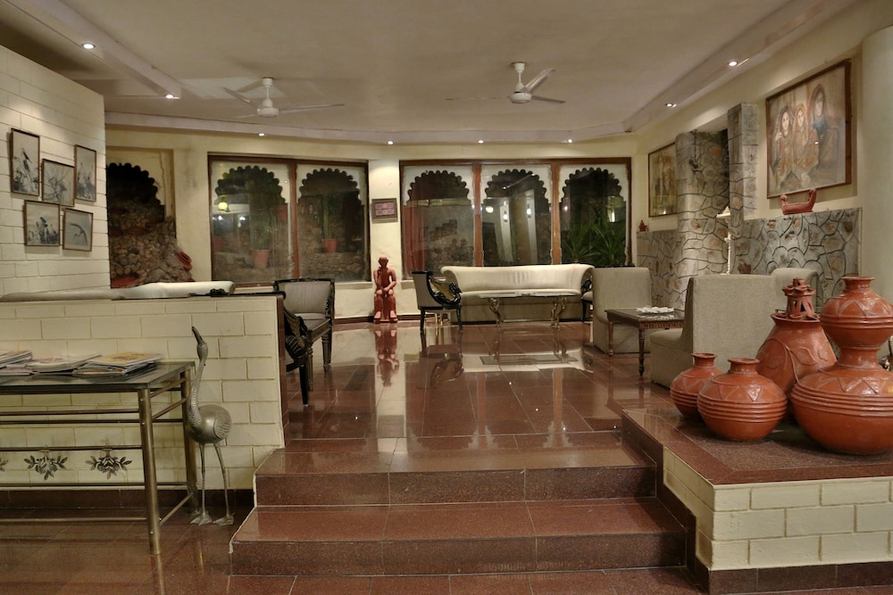 JAISAMAND ISLAND RESORT 32/67
