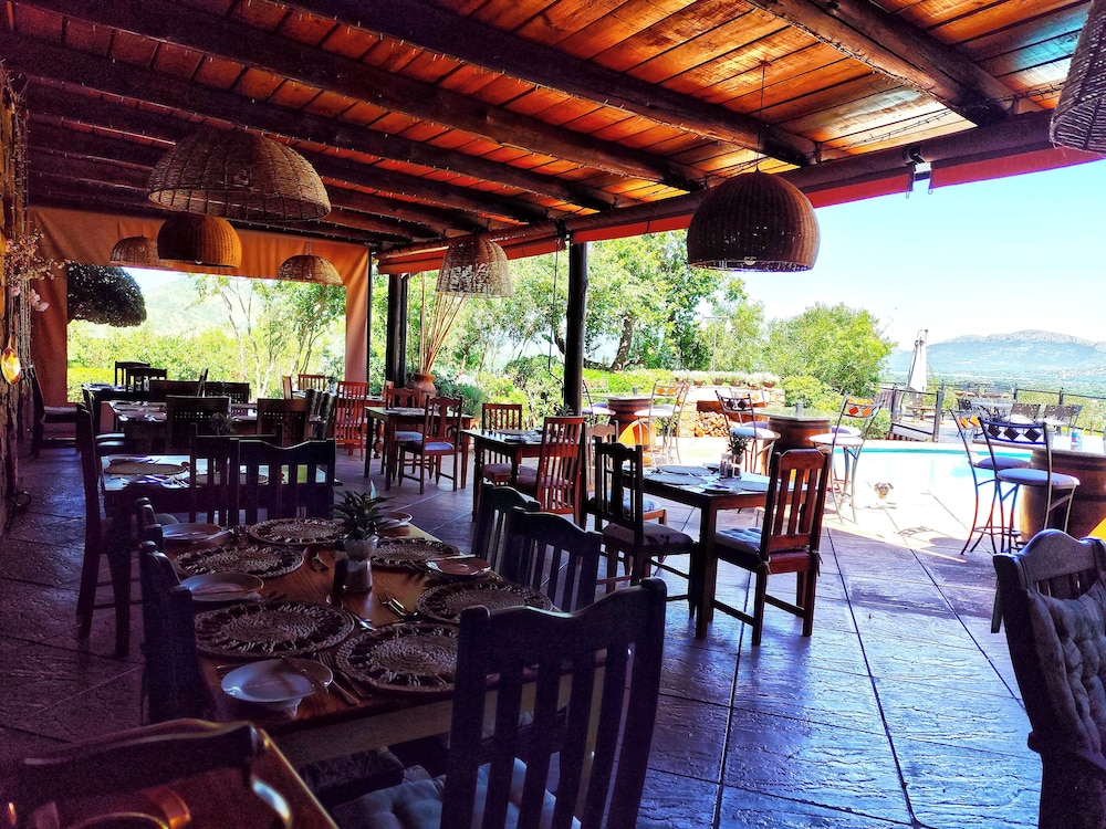 La Montagne Guest Lodge 30/50