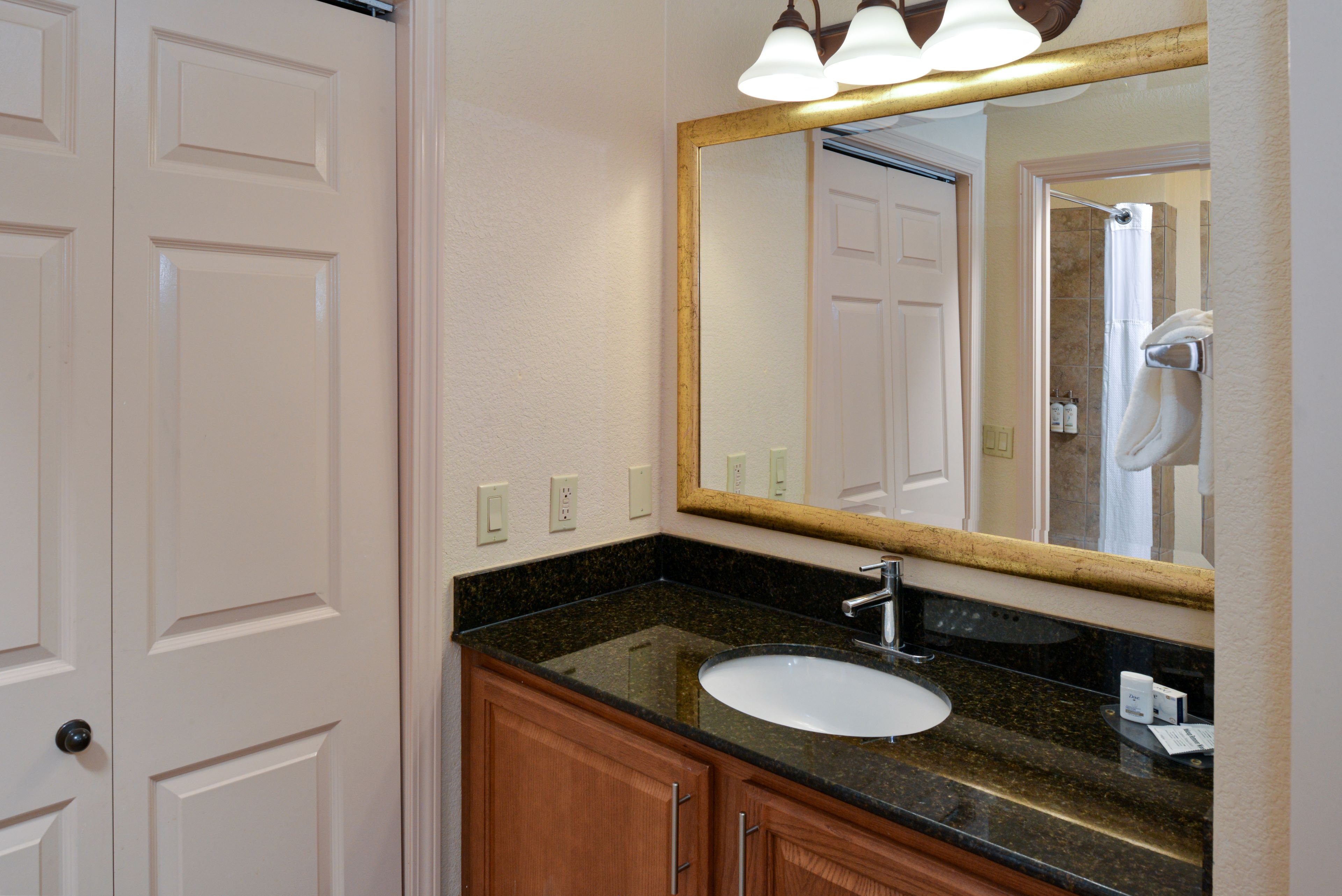 1 Bedroom, Suite, King Bed
