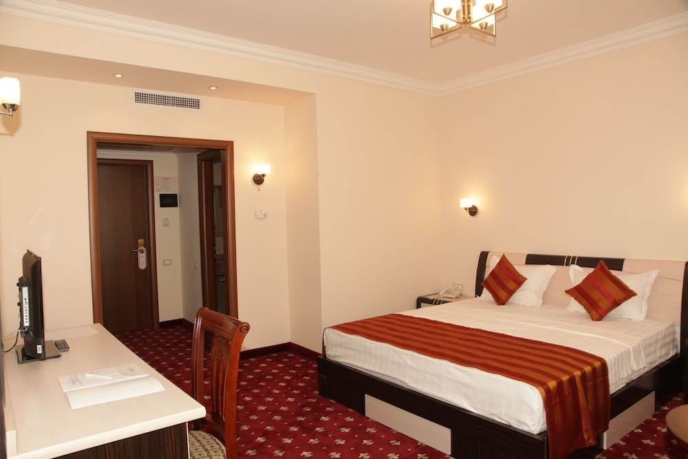 Artsakh Hotel 4/37