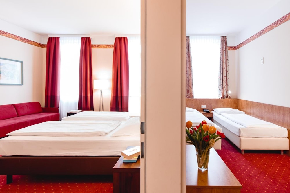 Hotel Allegro 11/53