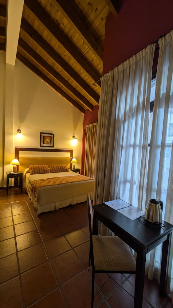 Delvino Boutique Hotel 26/56