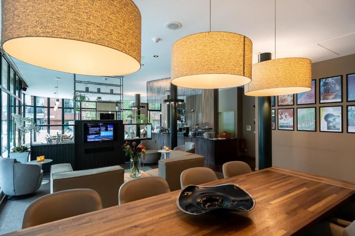 Hotel Docklands 6/9