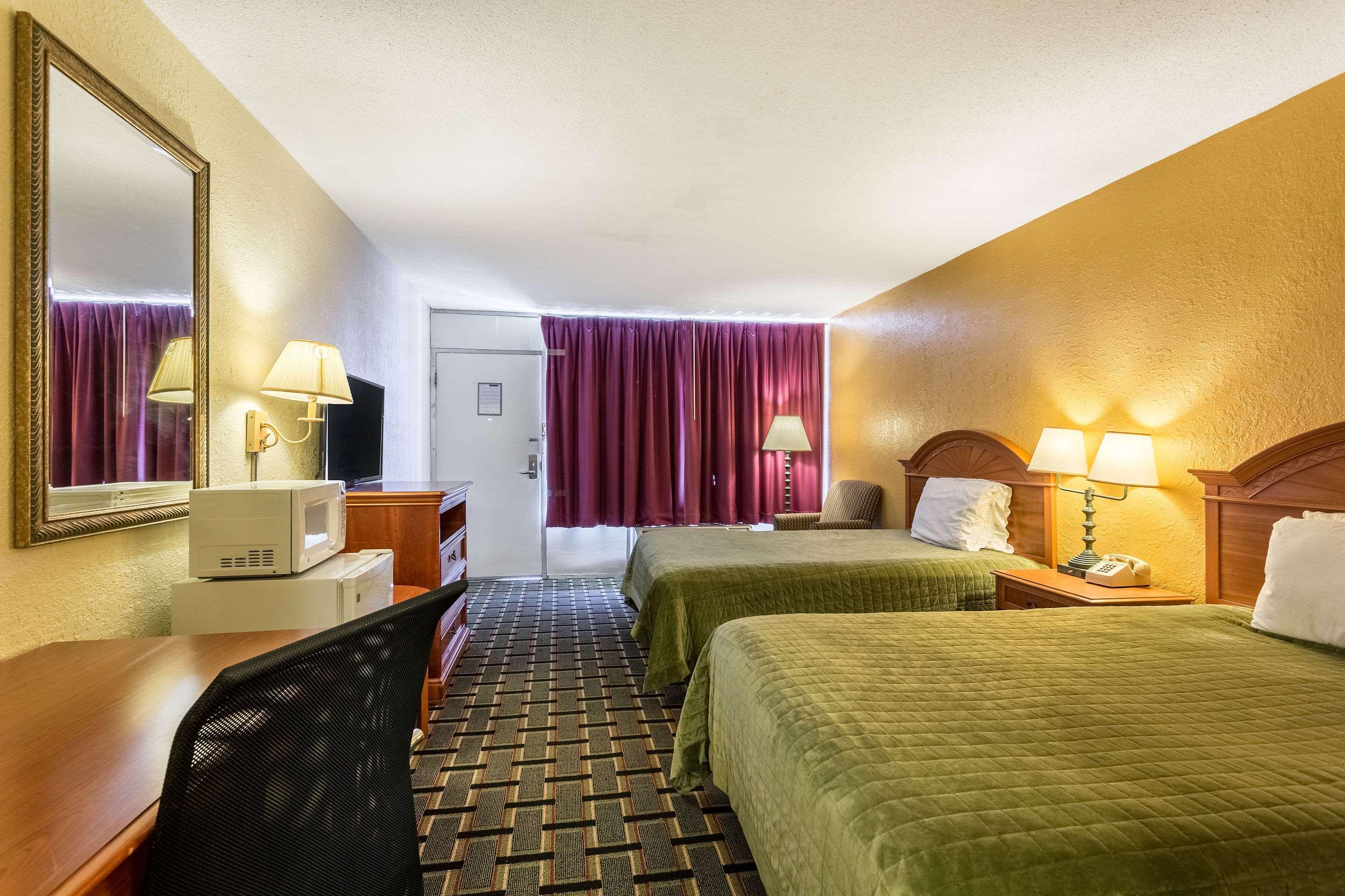 Upgrade, 2 Double Beds