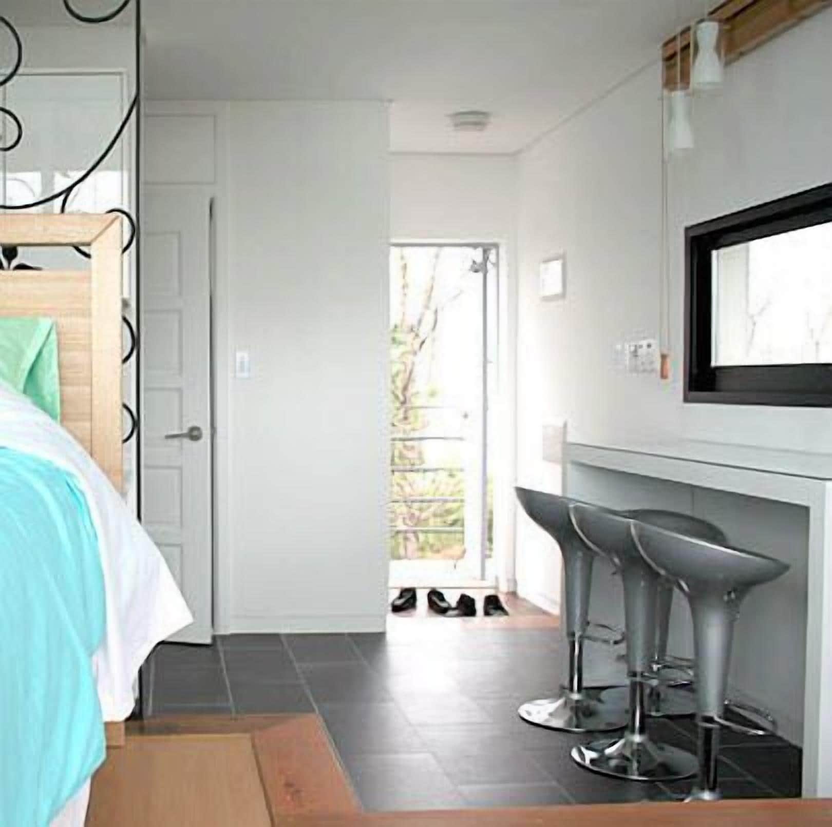 B3, Double Bed, Lake View