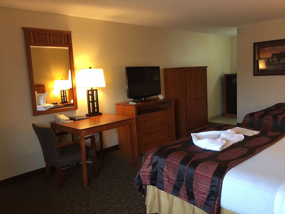 Best Western Plains Motel 22/49