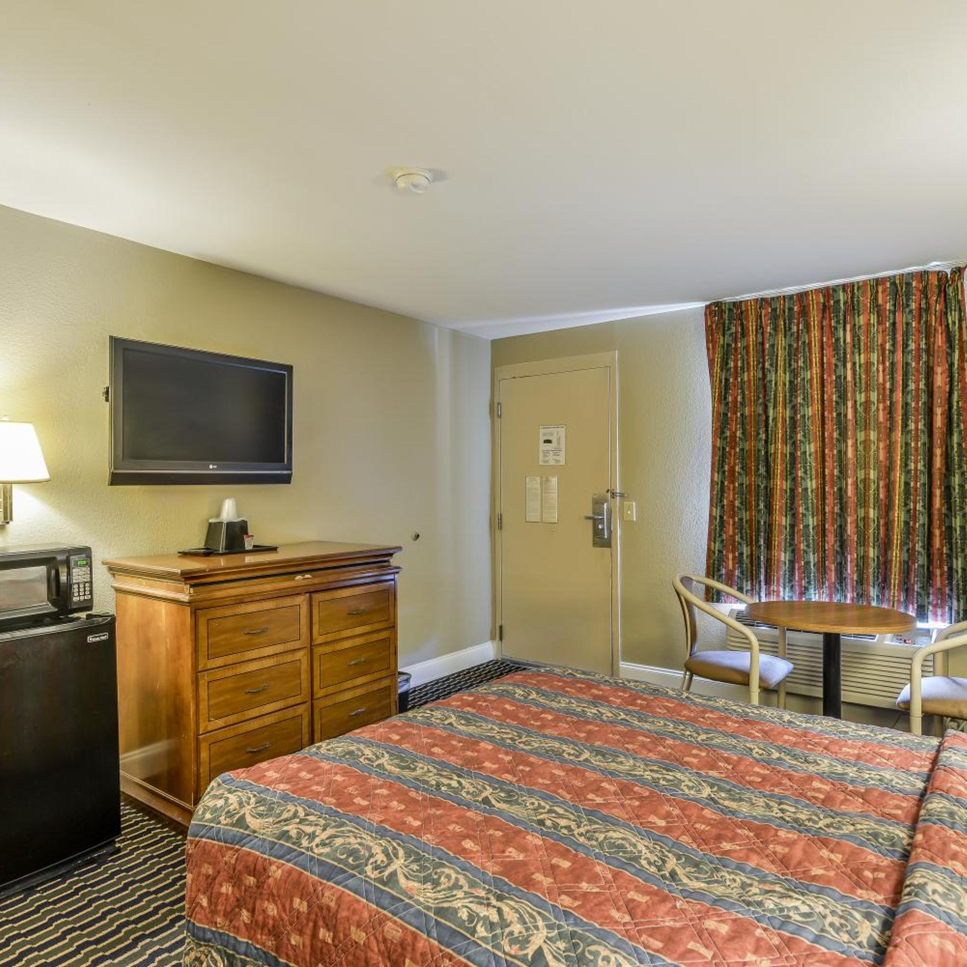 Wake Inn Hotel 5/20