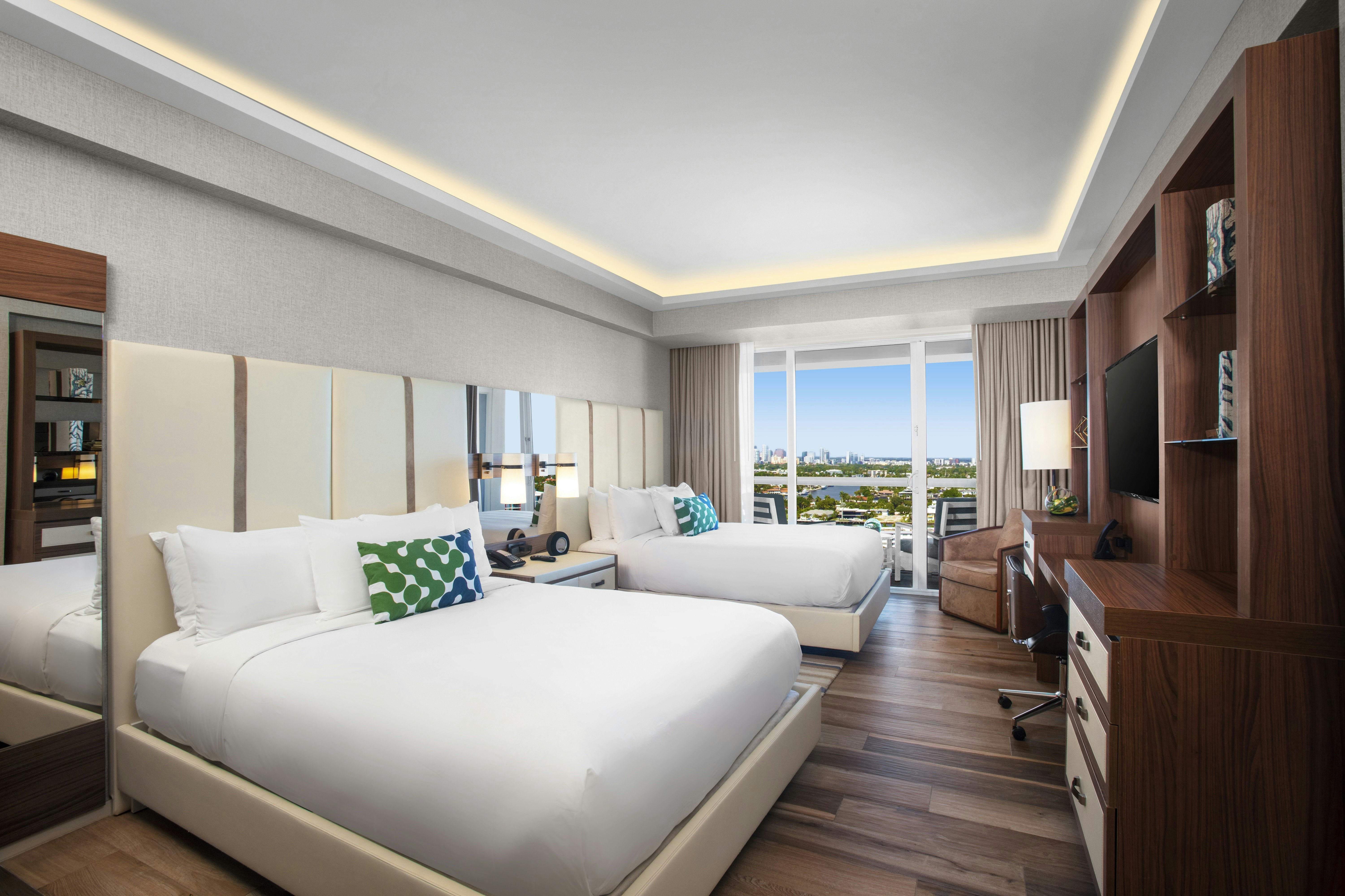 Studio, 2 Queen Beds, Intracoastal View