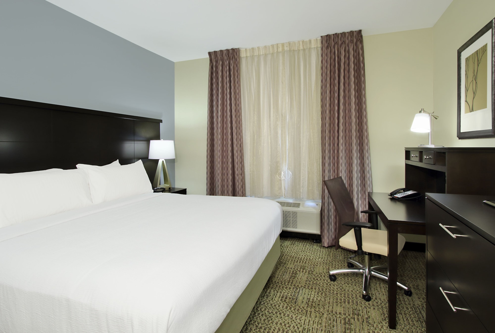 1 Bedroom, Suite, King Bed, Sofa