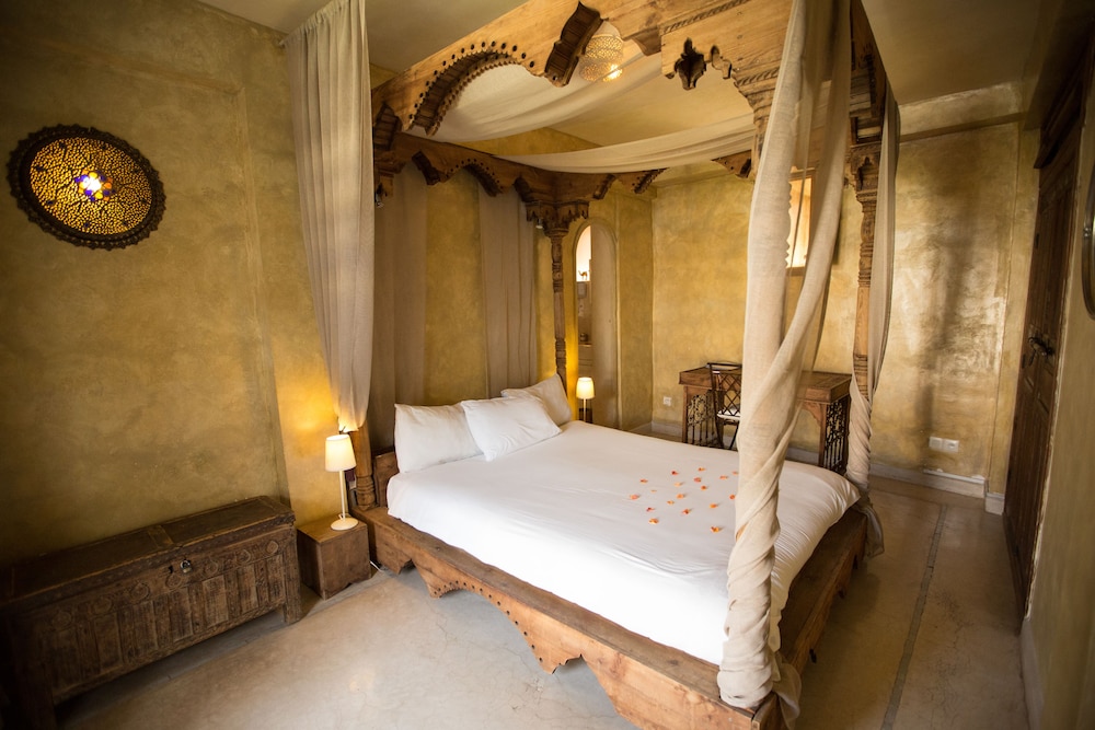 Riad Le Rihani 12/45