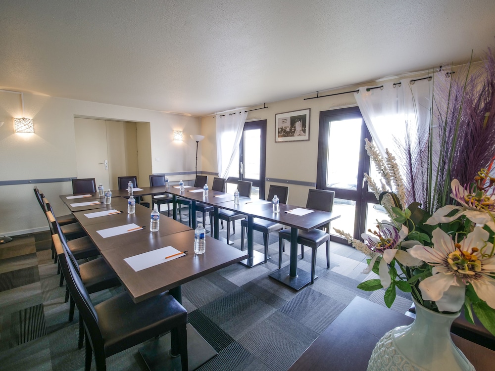 Hotel Inn Design Chartres Resto Novo 57/60