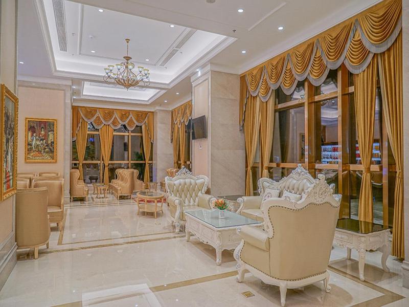 Vienna International Hotel (Chongqing Yijiaba) 2/17
