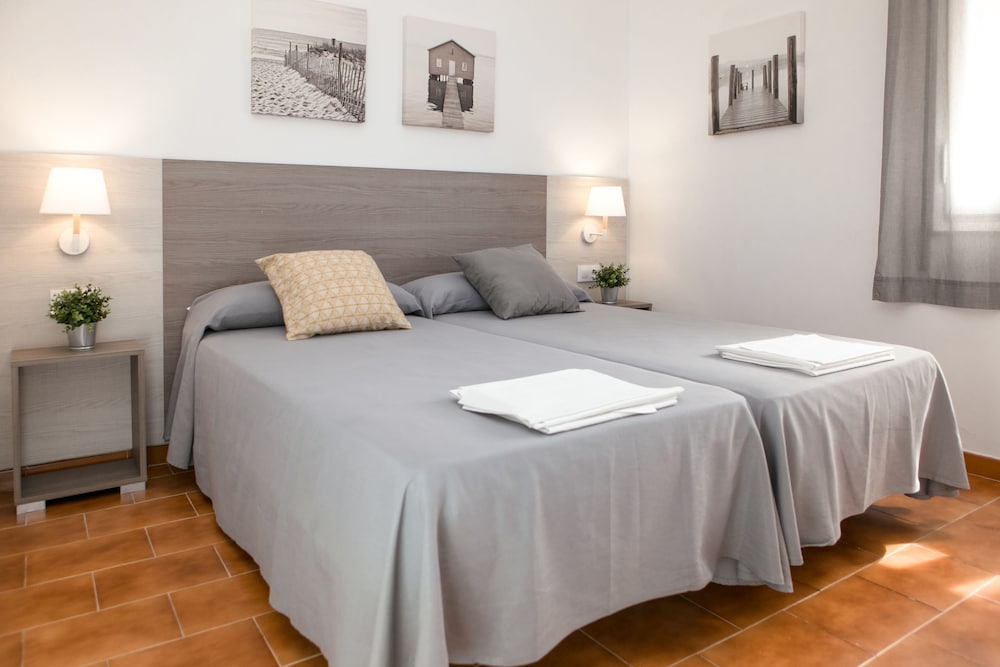 2 BEDROOMS, APARTMENT, TERRACE