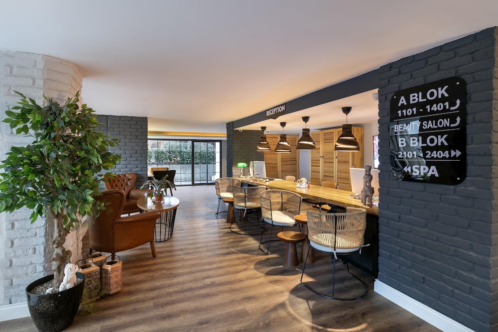 Azuu Boutique Hotel 6/76