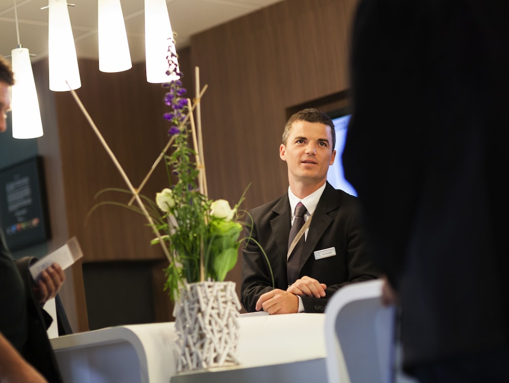 MERCURE PARIS ORLY RUNGIS 4/71