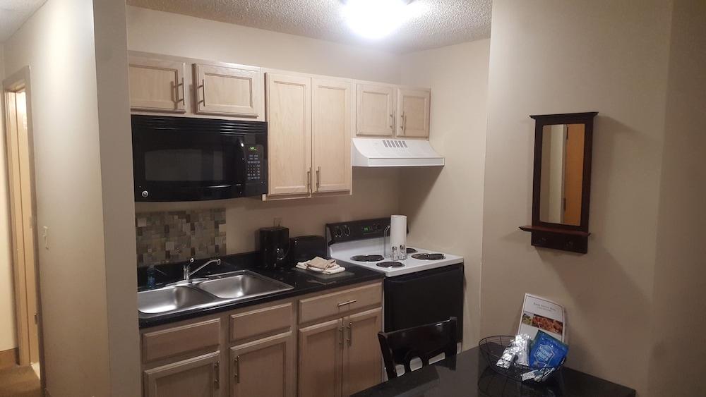 Ashley Quarters Hotel 29/33