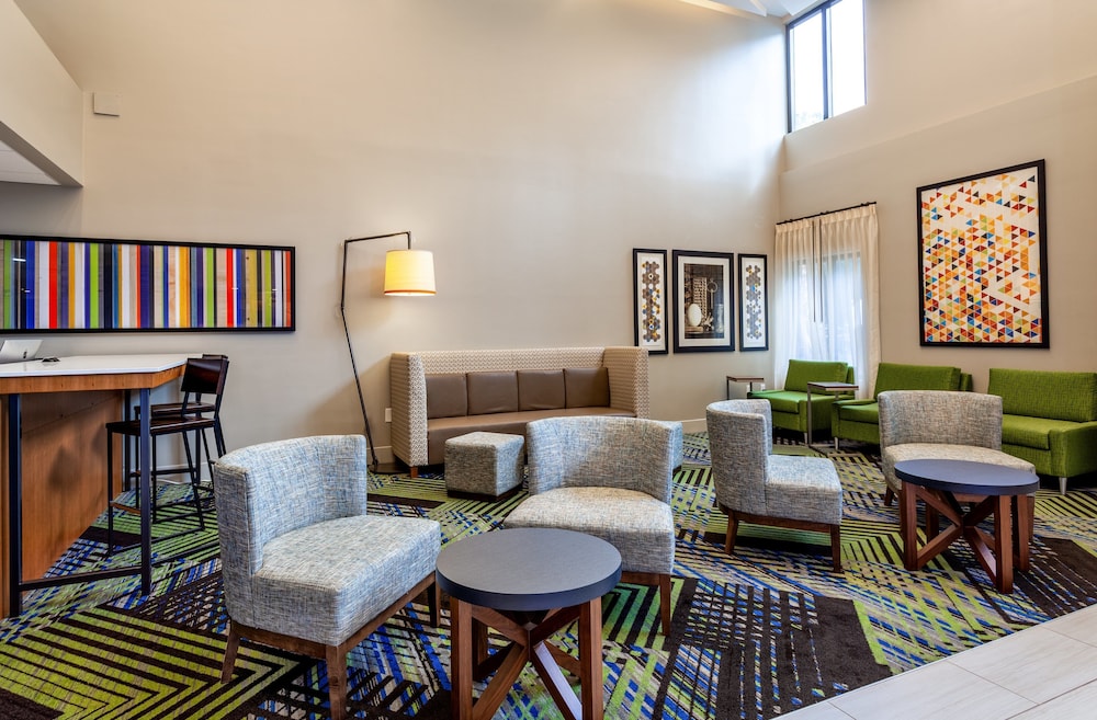 Holiday Inn Express Tampa-Brandon 33/52