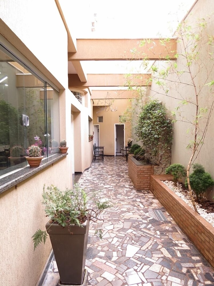 Hotel Domus Ituverava 40/41