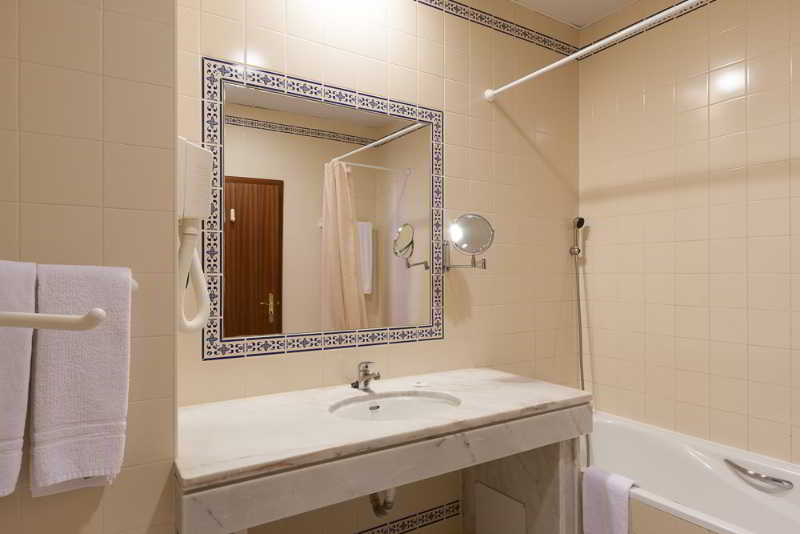 1 BEDROOM, APARTMENT