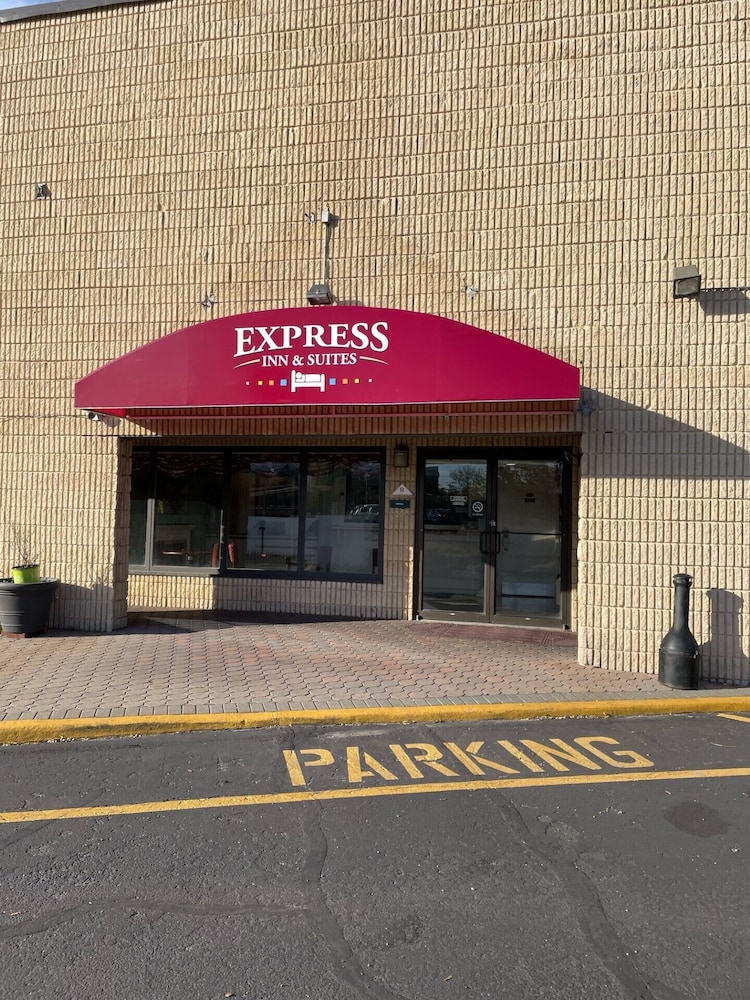 Express Inn -Rahway 32/46