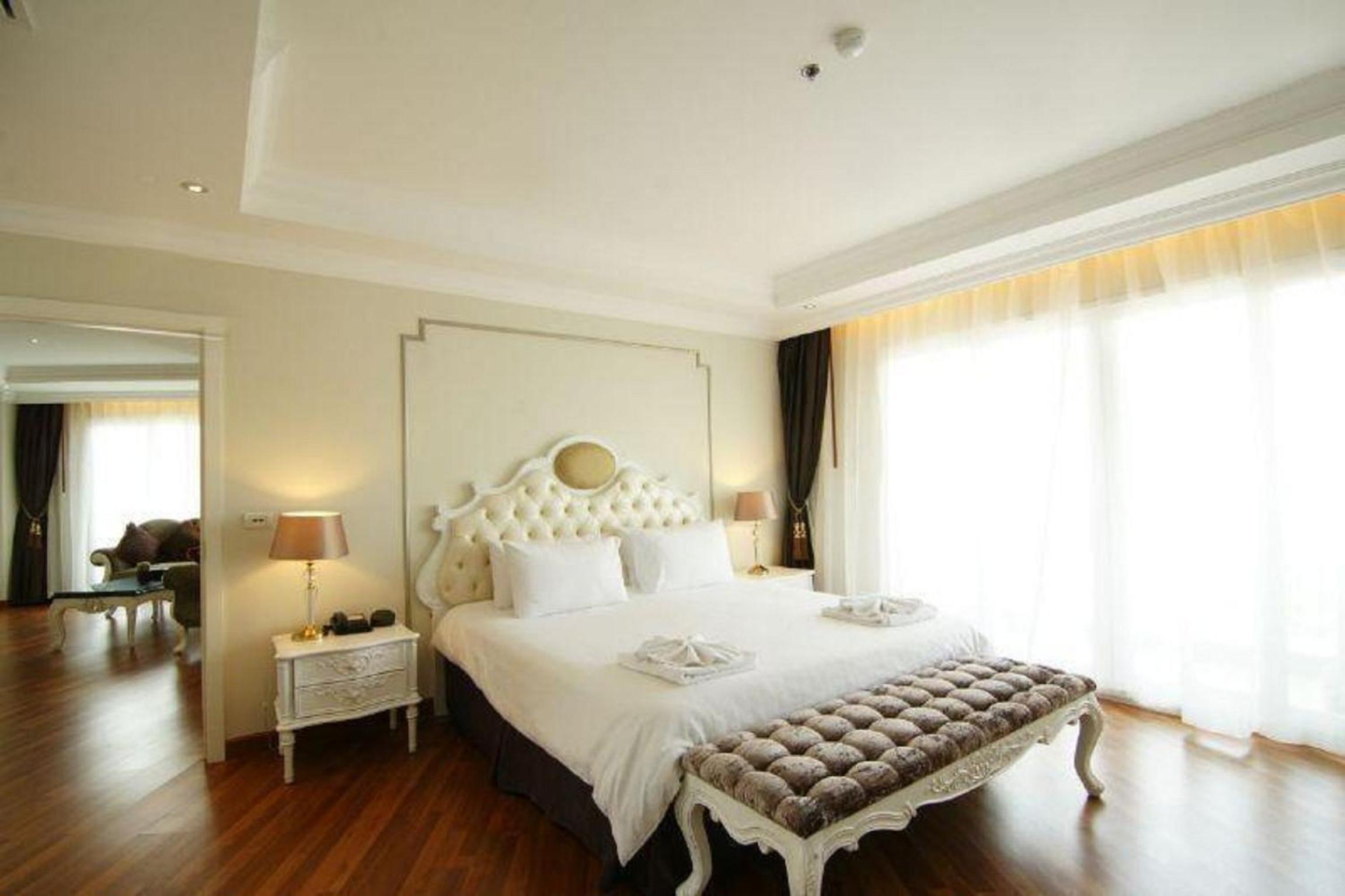 جناح بسرير كينج بغرفة نوم واحدة، LK Miracle Suite 7/10