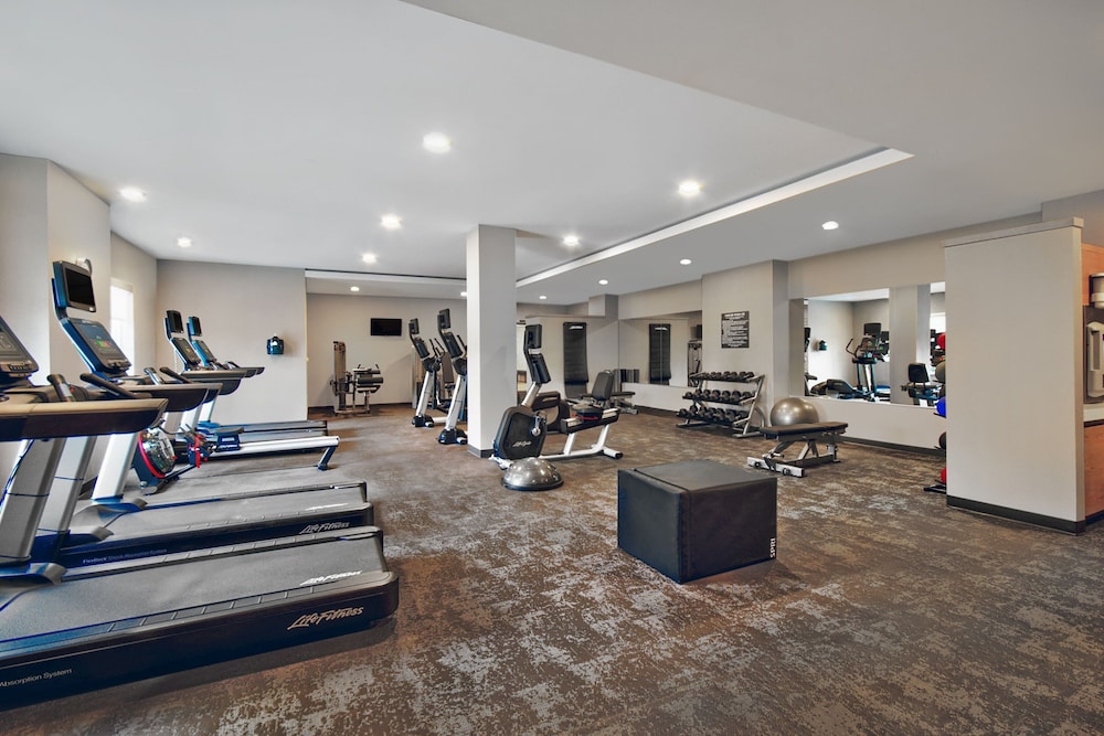 Residence Inn by Marriott Orlando at Flamingo Crossings Town Center 14/45