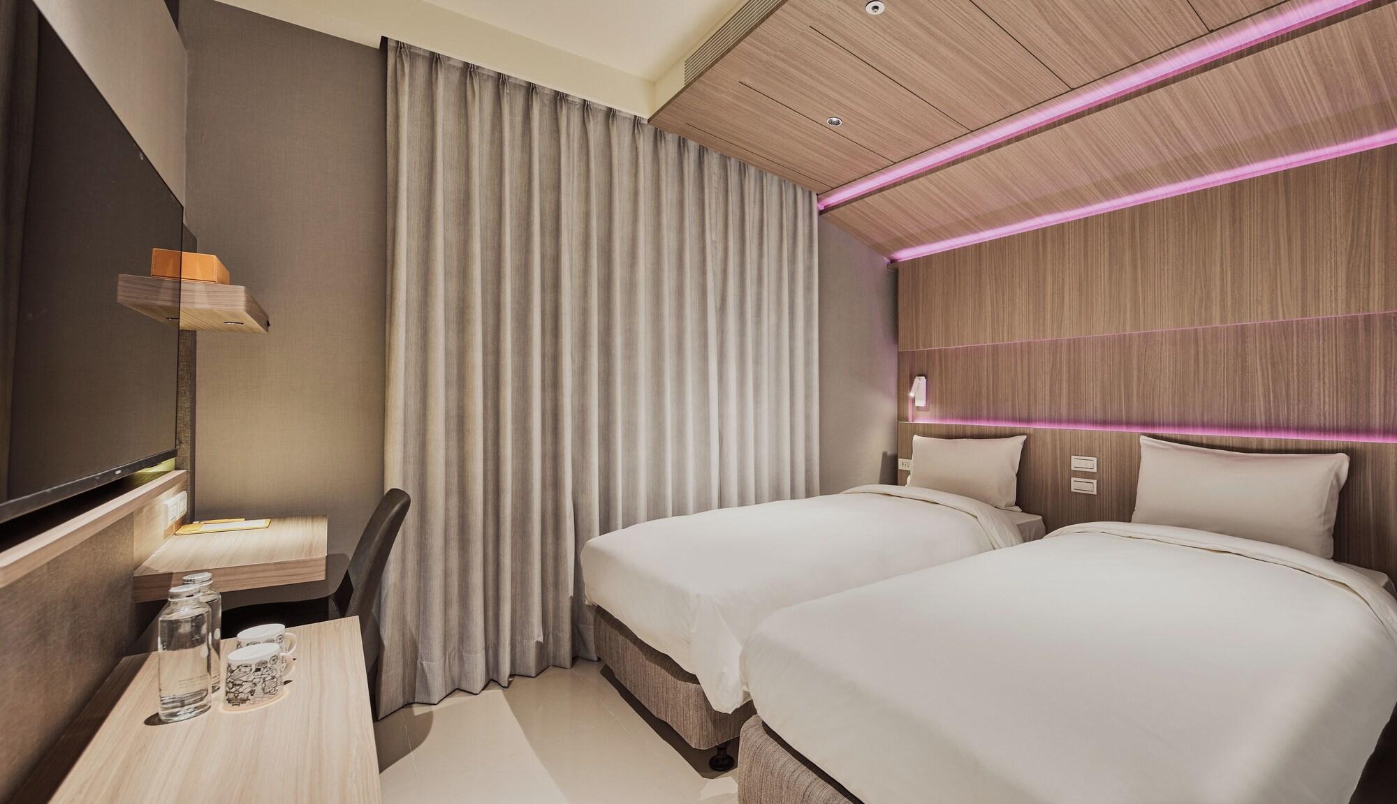 Orange Hotel Ximen Hanzhong 23/49