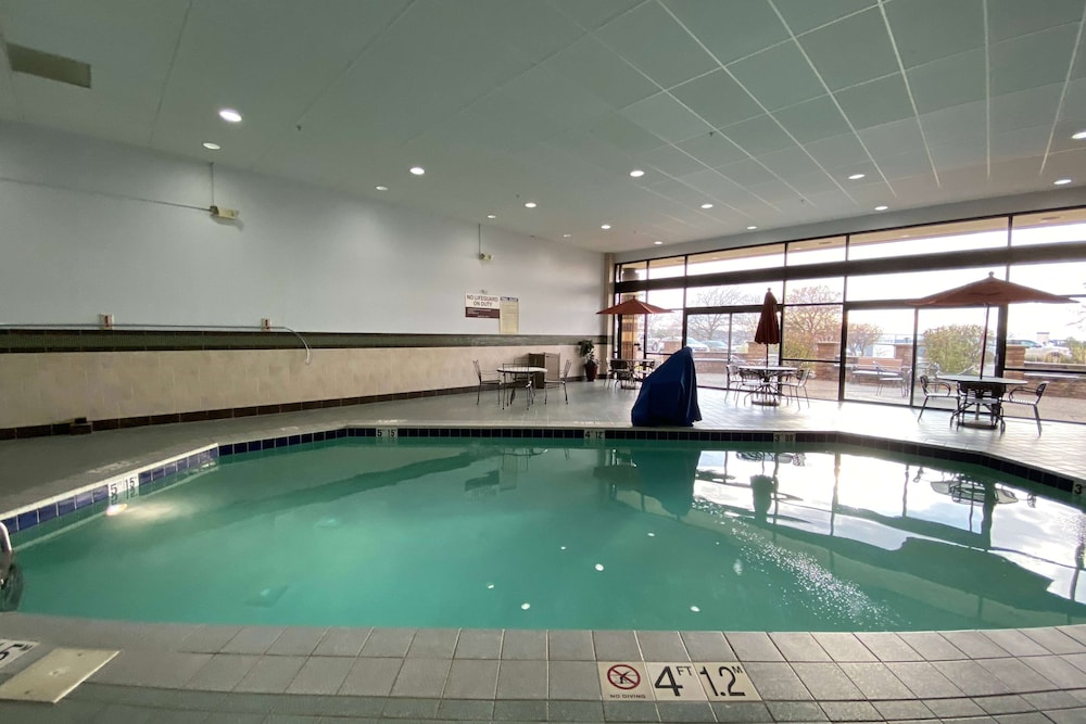 Wyndham Minneapolis South/Burnsville 31/64