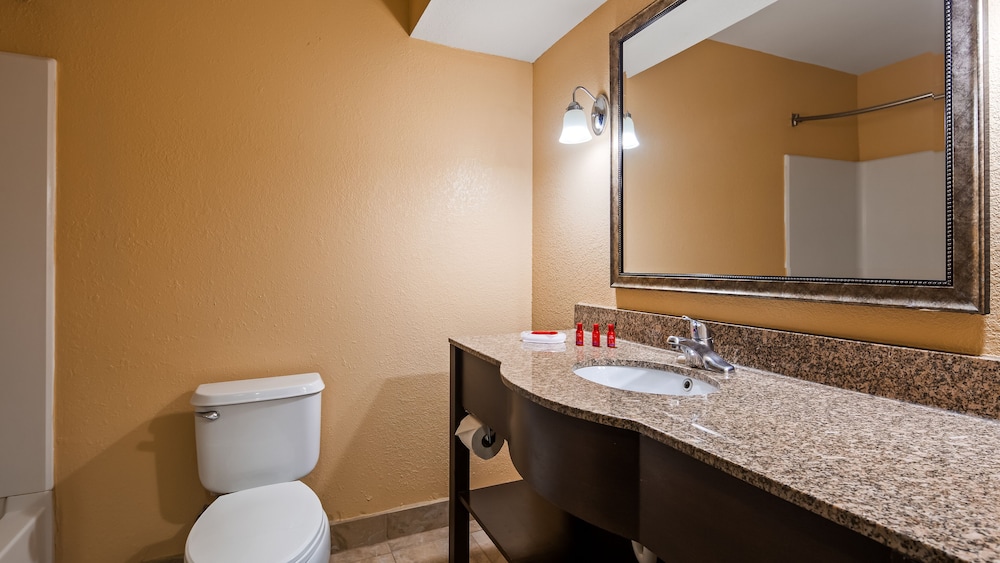 Baymont by Wyndham La Vergne 37/41