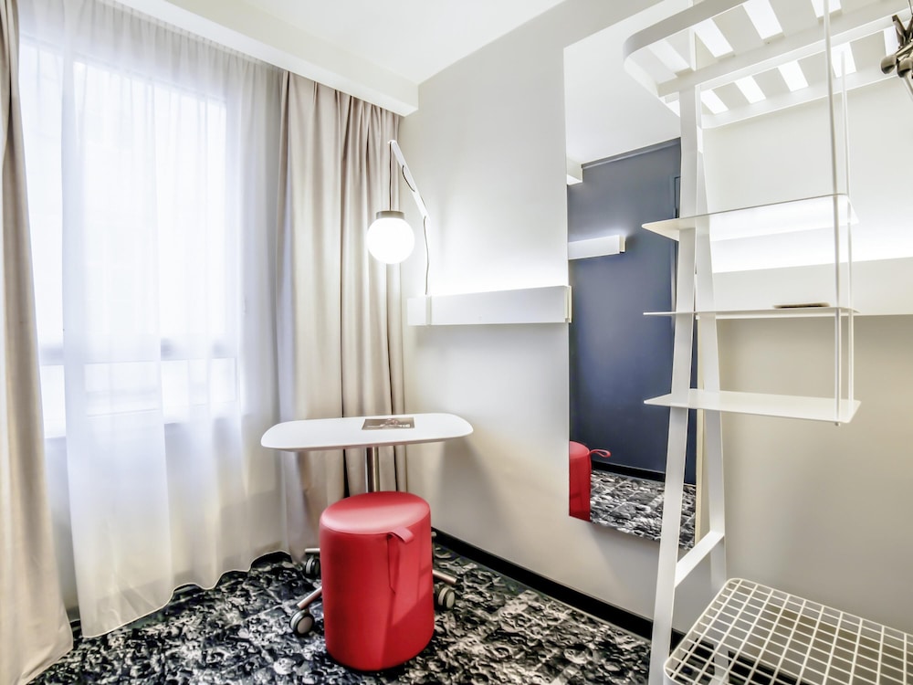 Ibis La Rochelle Centre Historique Hotel 45/56