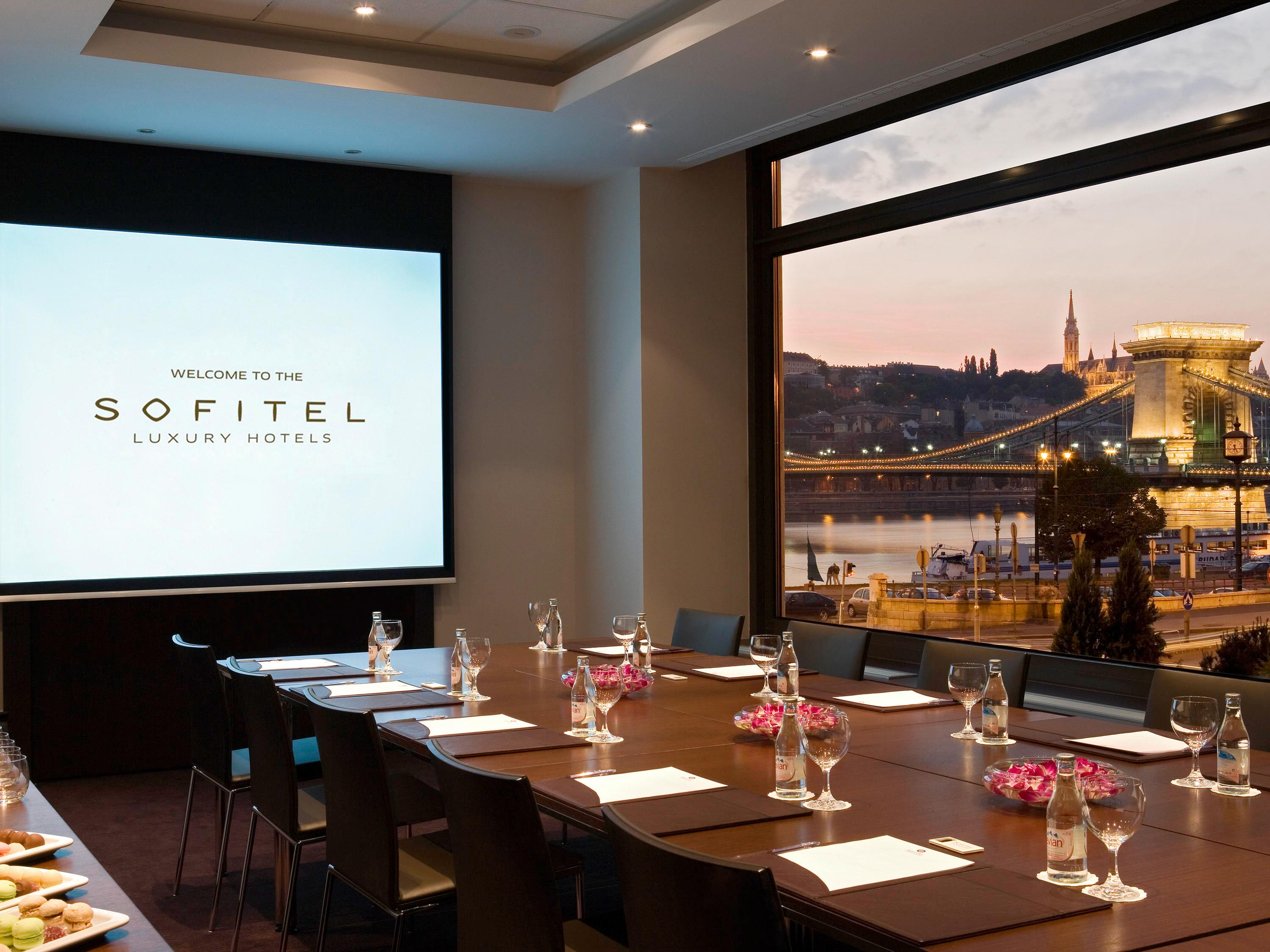 Sofitel Budapest Chain Bridge 42/50