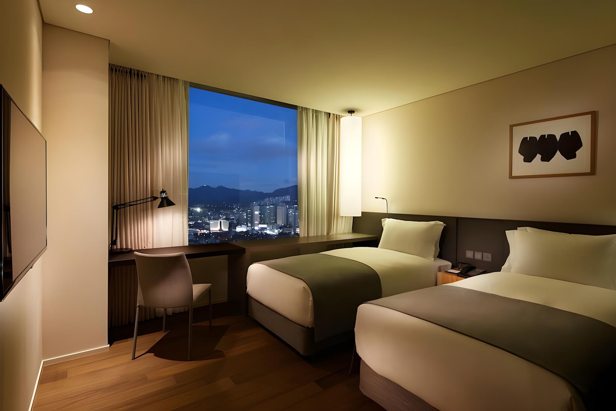 Standard, Twin Beds, Ultra Wing