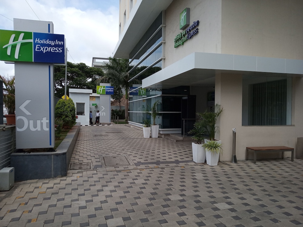 Holiday Inn Express Pune Pimpri 43/49
